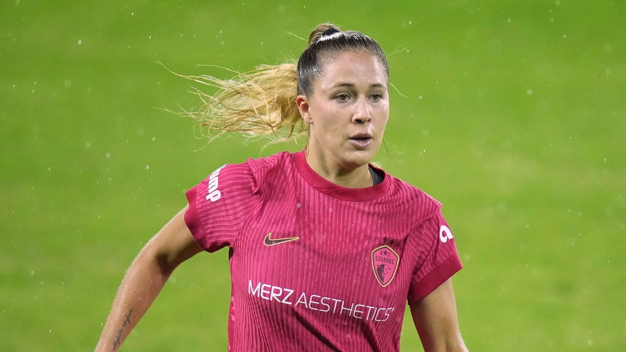 Ijeh has 3 goals in North Carolina's 5-0 rout of Orlando