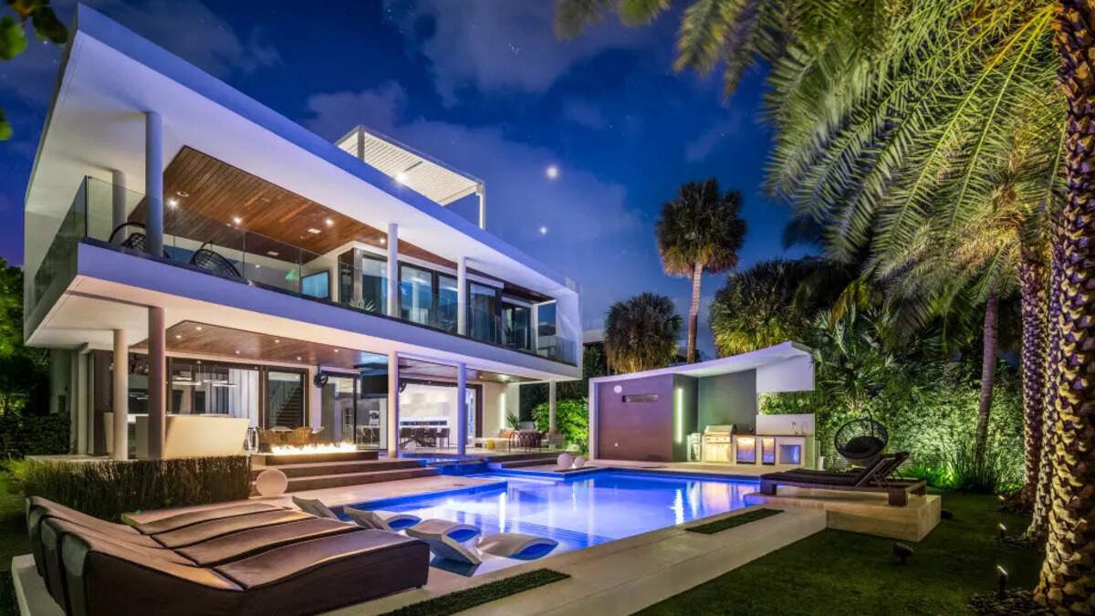 Miami-Dade’s top luxury homes sales, contracts