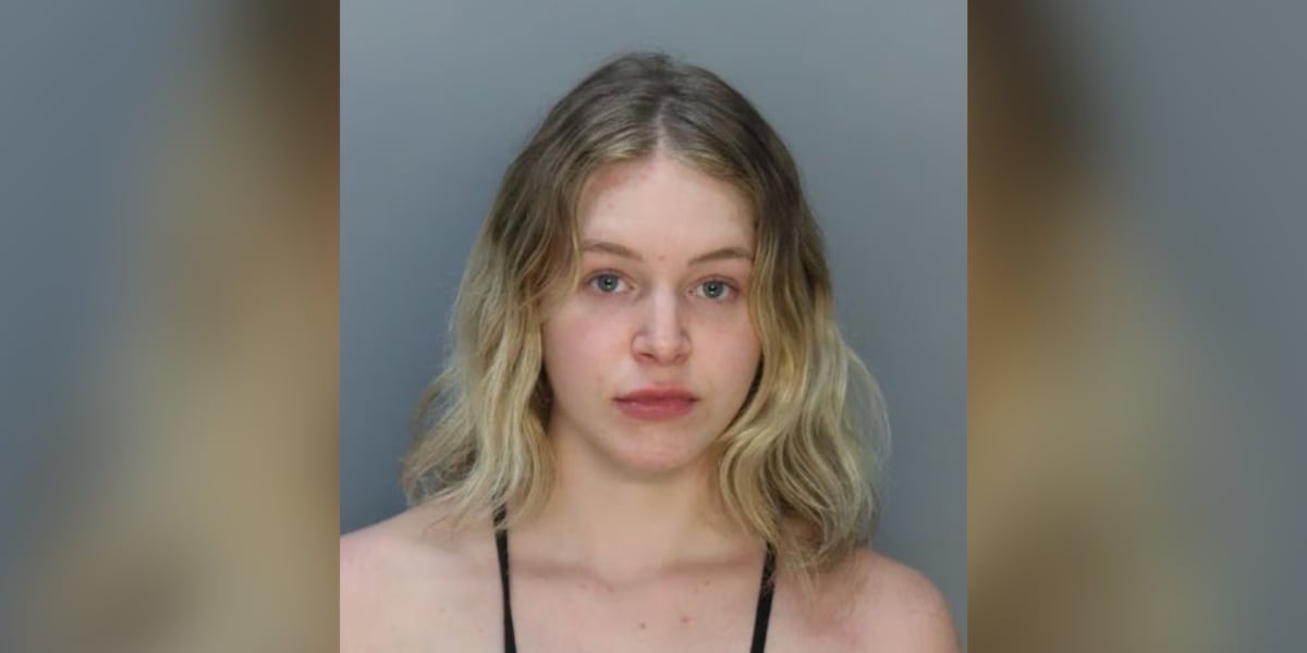 Courtney Clenney pleads guilty to manslaughter in Miami boyfriend’s 2022 stabbing death