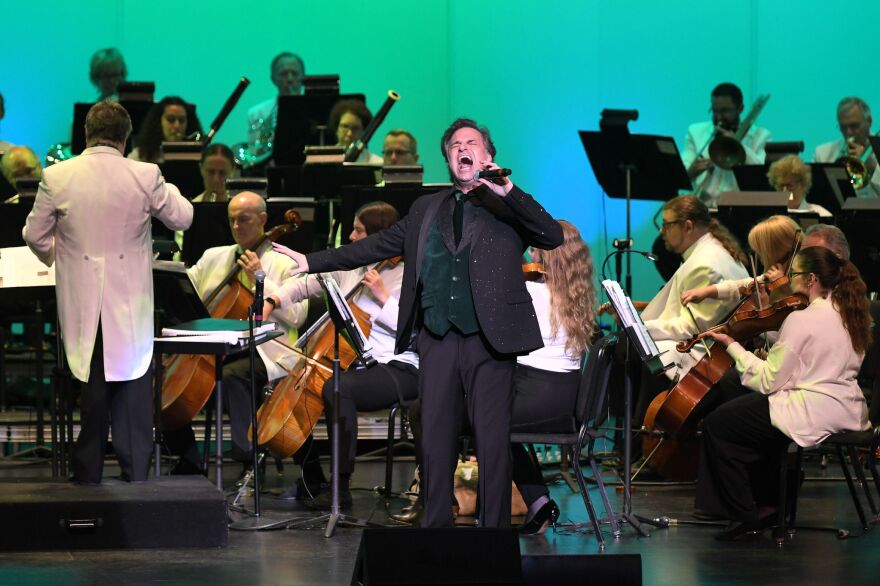 Vocalist Mark Sanders and the Gulf Coast Symphony Pops