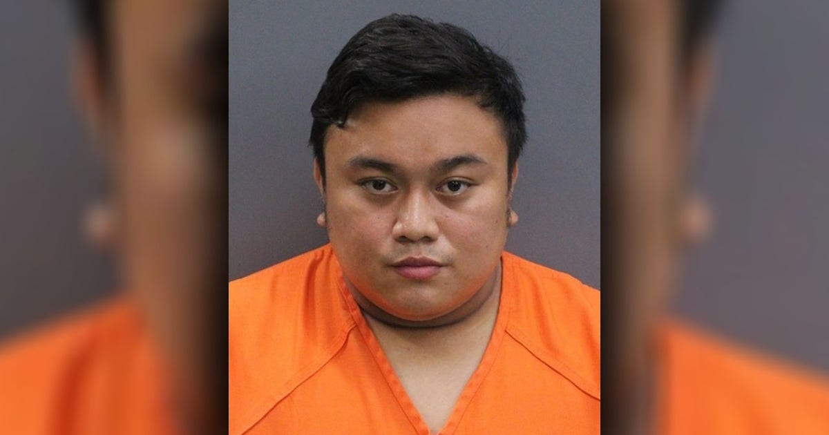 Memorial Middle teacher arrested over inappropriate messages to former student: HCSO