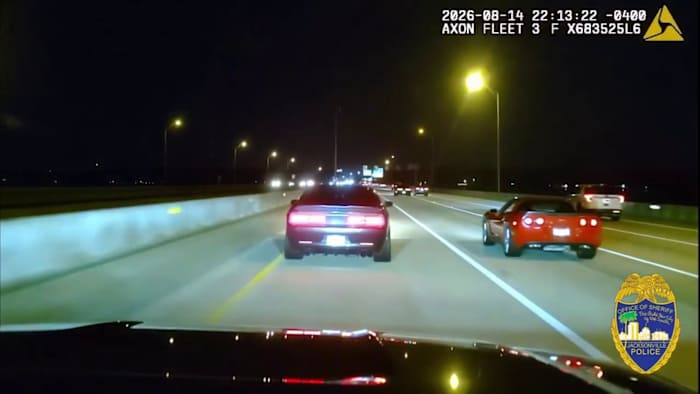 VIDEO: Officer catches street racers hitting 120 mph on Buckman Bridge: JSO