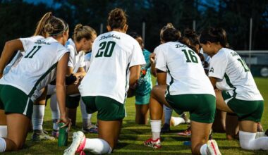 Dolphins, Eagles Battle To Scoreless Draw