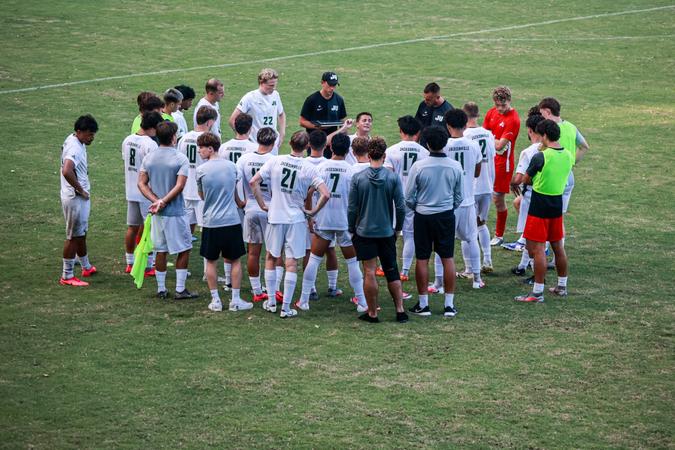 Dolphins Complete Texas Sweep With 5-1 Win at Incarnate Word