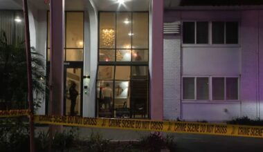 Deputies respond to Orange County apartment complex
