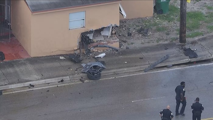 1 hospitalized after car crashes into side of building in Opa-locka