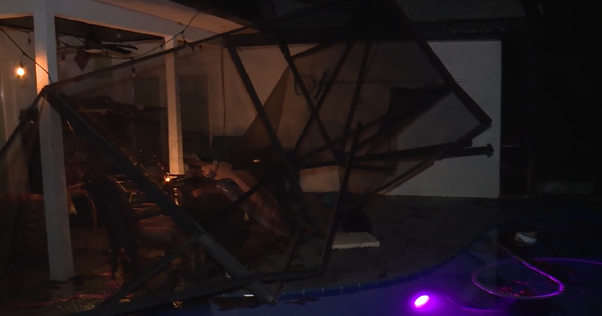 EF-0 tornado touches down in Port St. Lucie, leaving 2-mile path of damage