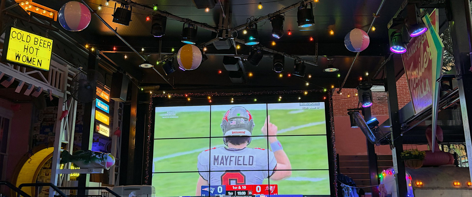 The downtown St. Pete sports bar with a half-off everything happy hour