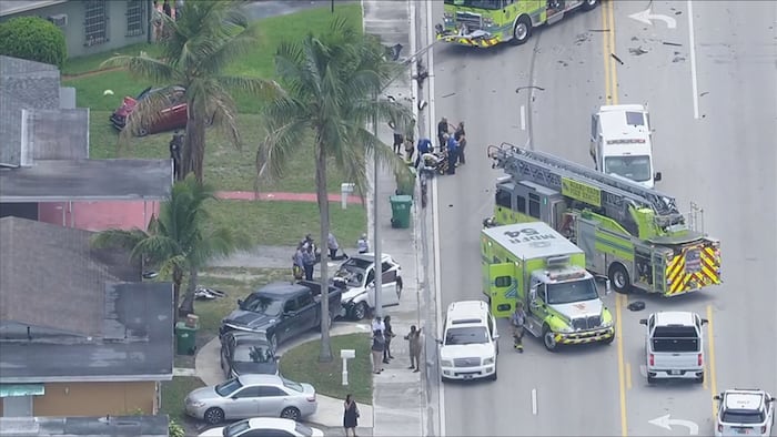 Miami Gardens crash sends 2 adults, 2 children to hospitals