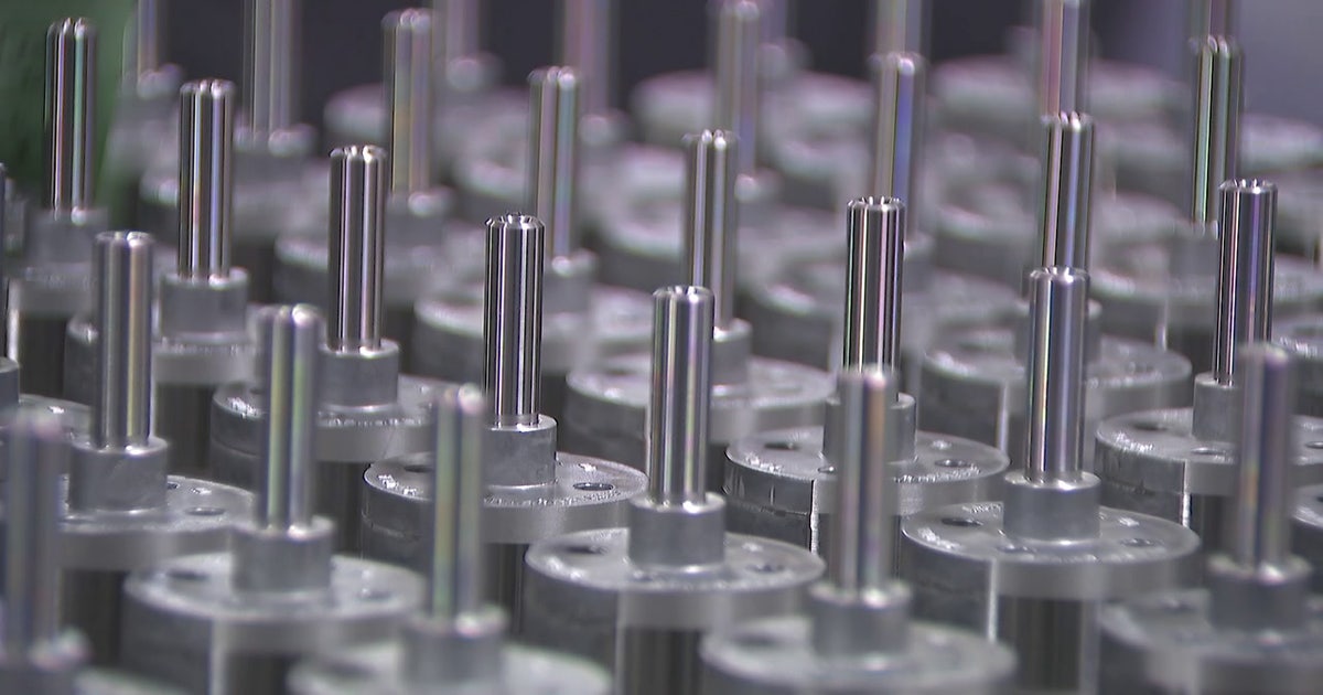 Canadian aluminum tariffs hit Tampa Bay area manufacturing sector
