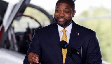 Announcement of "MAX POWER" in Cape Canaveral
