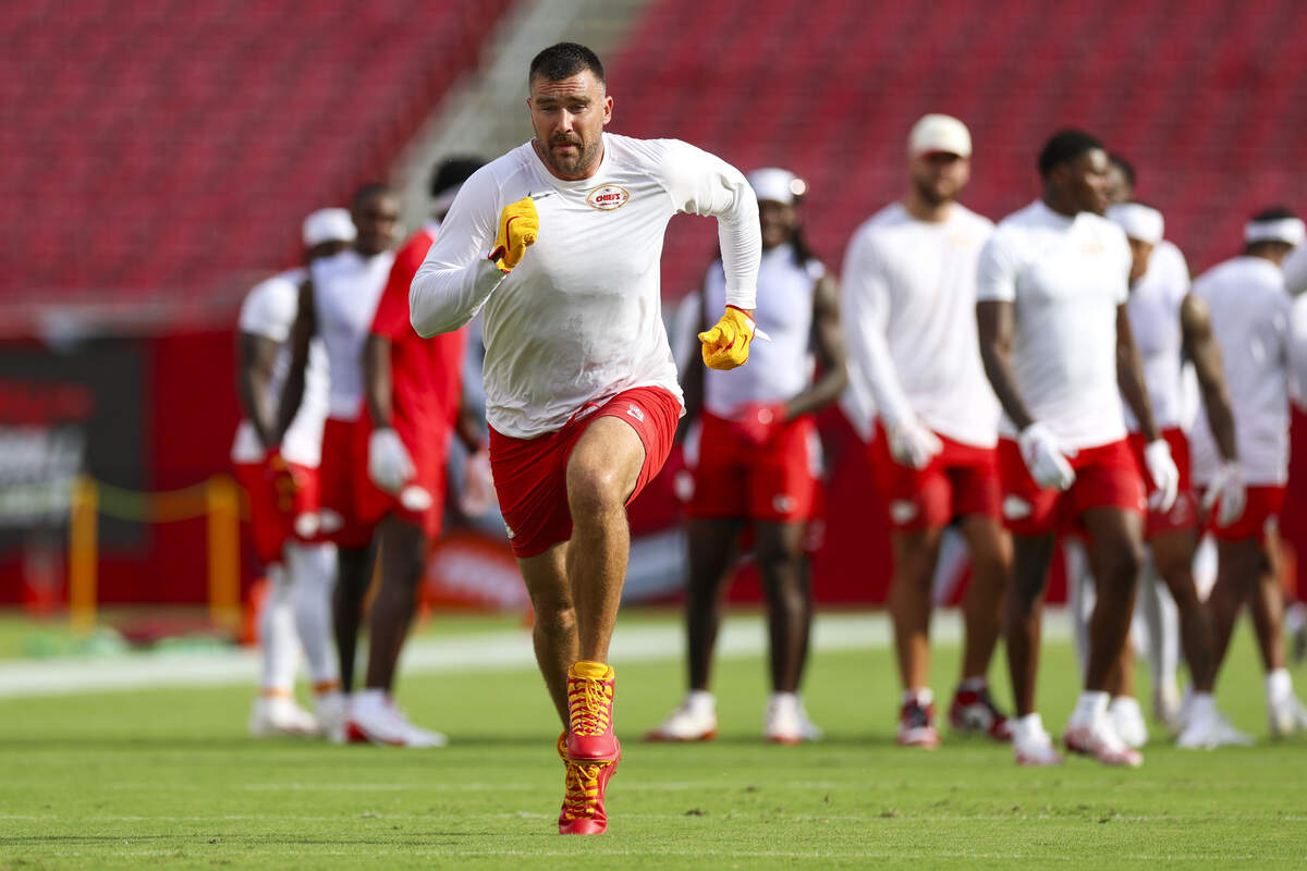 Kansas City Chiefs tight end warms up before a preseason NFL game against the Buccaneers at Raymond James Stadium in Tampa.