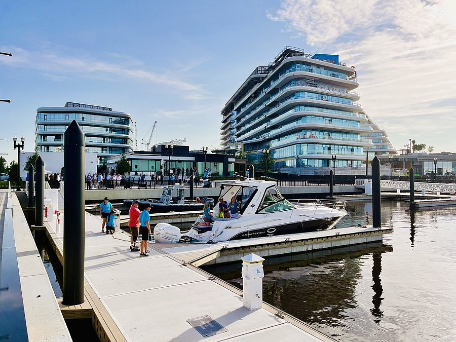 Met Park Marina opens, expanding boat access to Downtown near EverBank Stadium