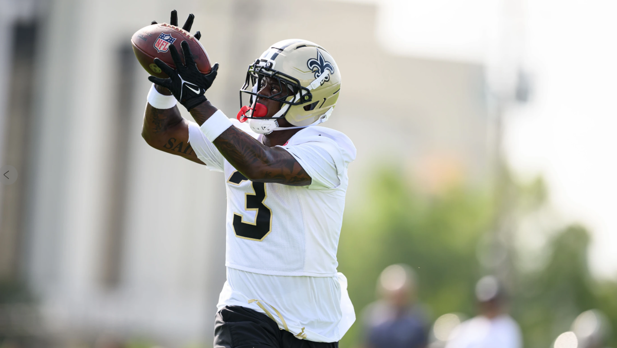 Saints’ Etienne is still popular with ex-Jags teammates, touts Tuten’s potential with Jacksonville