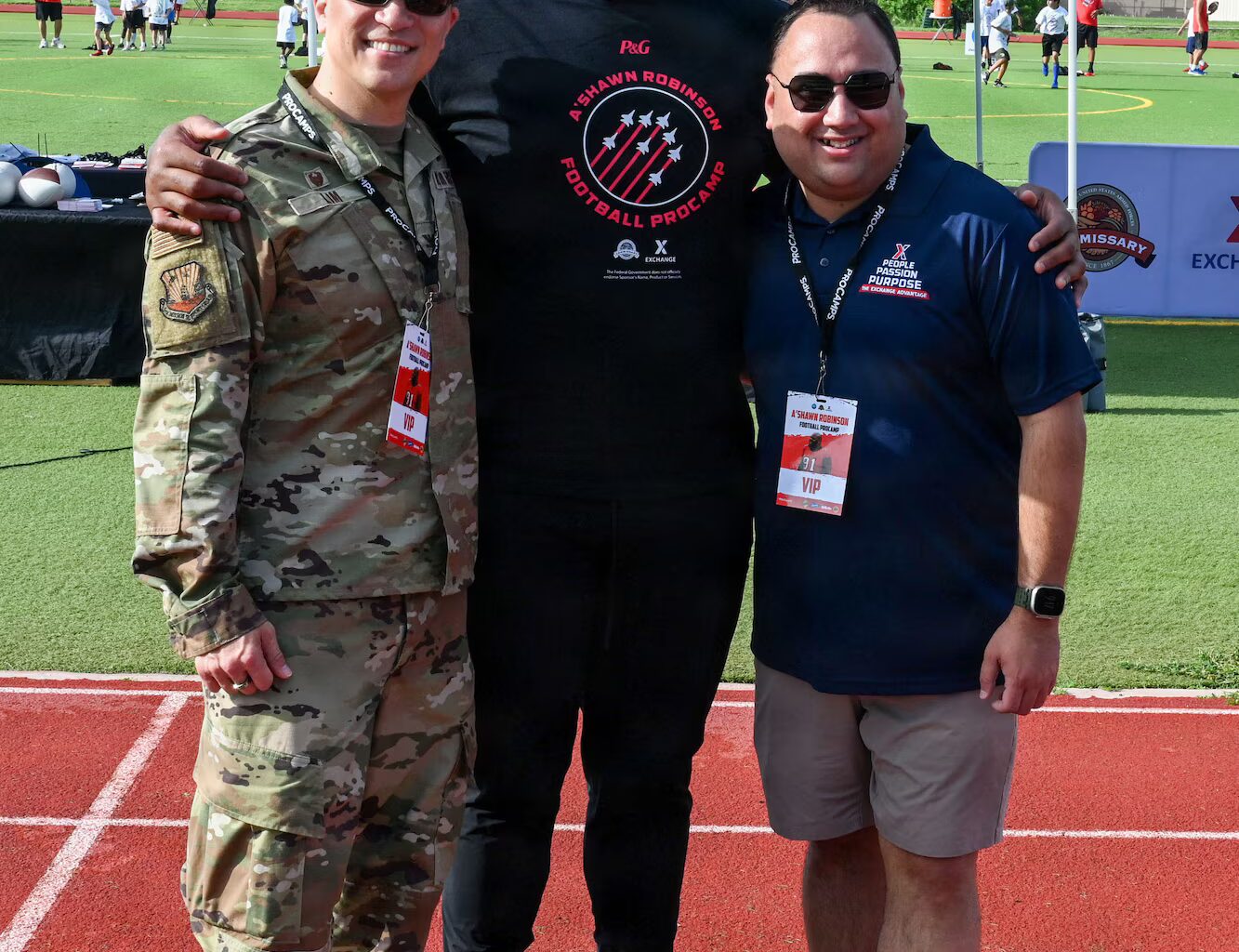 MacDill leaders, Tampa Bay Bucs team up to support military youth > MacDill Air Force Base > News