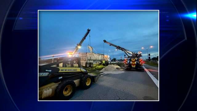Dump truck hits guardrail, spills sand on Palmetto Expressway in Miami Lakes, shutting down NB ramp - WSVN 7News | Miami News, Weather, Sports