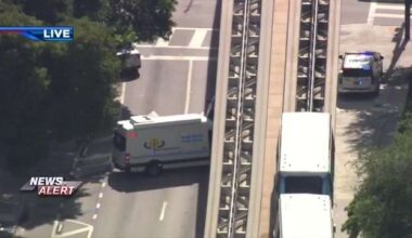 All clear given after bomb squad examines suspicious package near federal courthouse in downtown Miami - WSVN 7News | Miami News, Weather, Sports
