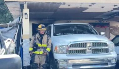 Crews put out house fire in Fort Lauderdale; no injuries