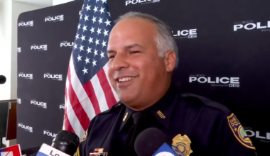 Miami Beach Police sergeant who rescued elderly choking restaurant diner in Hialeah honored by department - WSVN 7News | Miami News, Weather, Sports