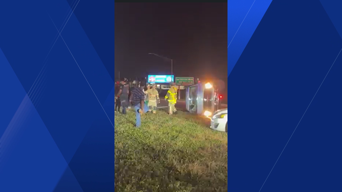Cape Coral police investigate crash at Pine Island Rd., Nicholas Pkwy.