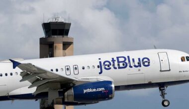 Florida man sneaks onto JetBlue plane, caught sleeping