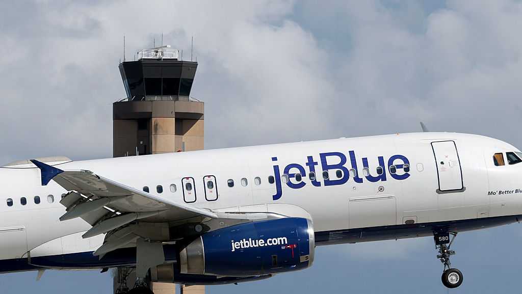 Florida man sneaks onto JetBlue plane, caught sleeping