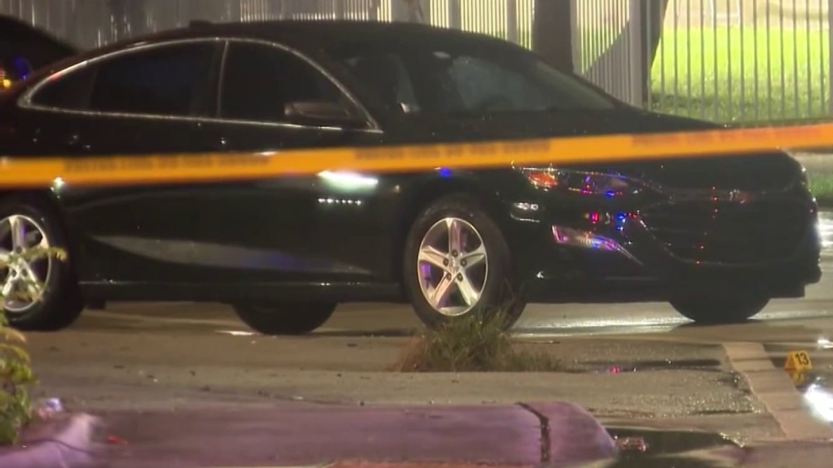 One gunman hospitalized, another at large after NW Miami-Dade shooting – NBC 6 South Florida