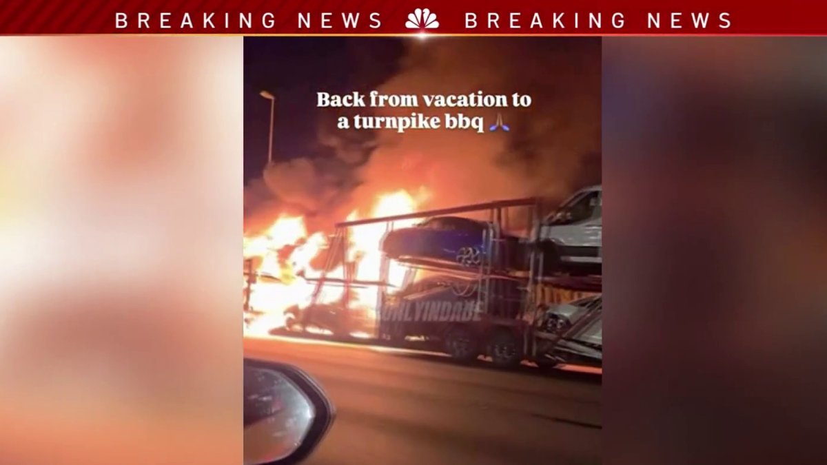 Cellphone video shows auto carrier engulfed in flames in Broward – NBC 6 South Florida