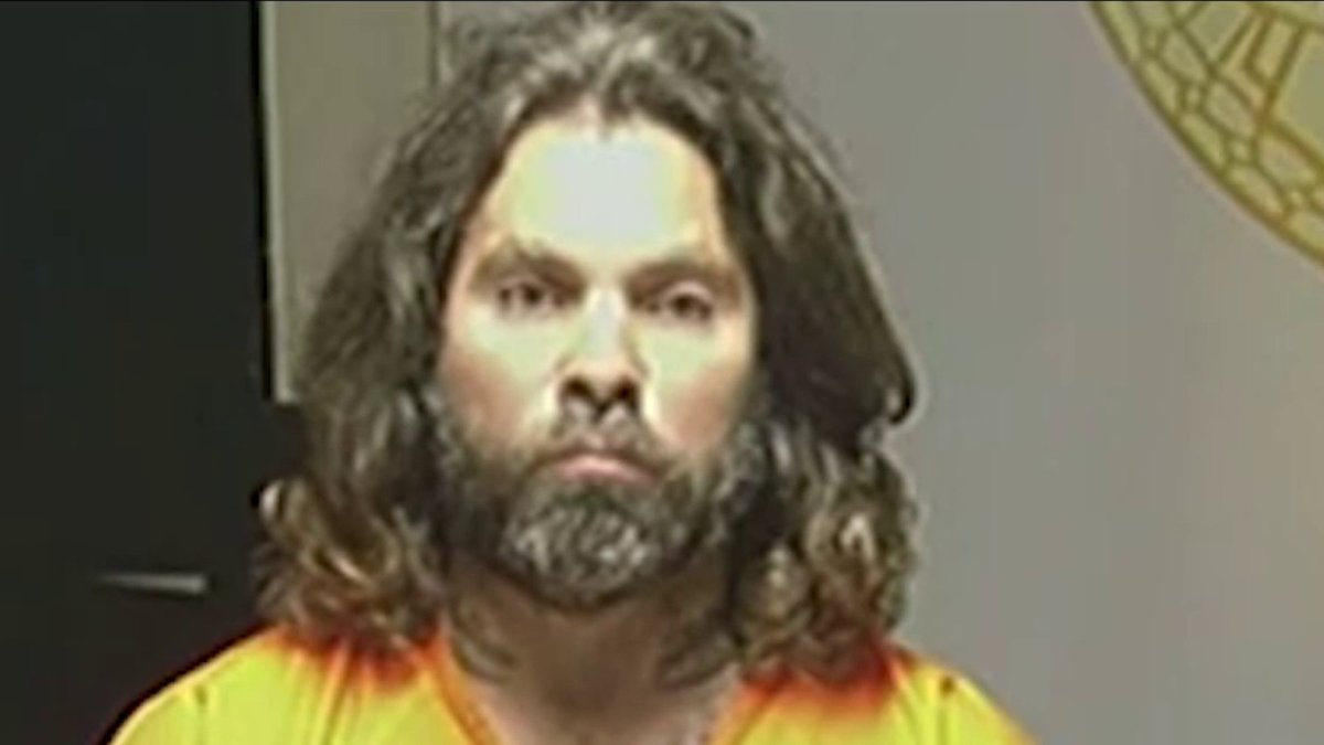 South Florida graffiti artist ‘ATOMIK’ arrested in Miami Seaquarium spray painting, cops say – NBC 6 South Florida