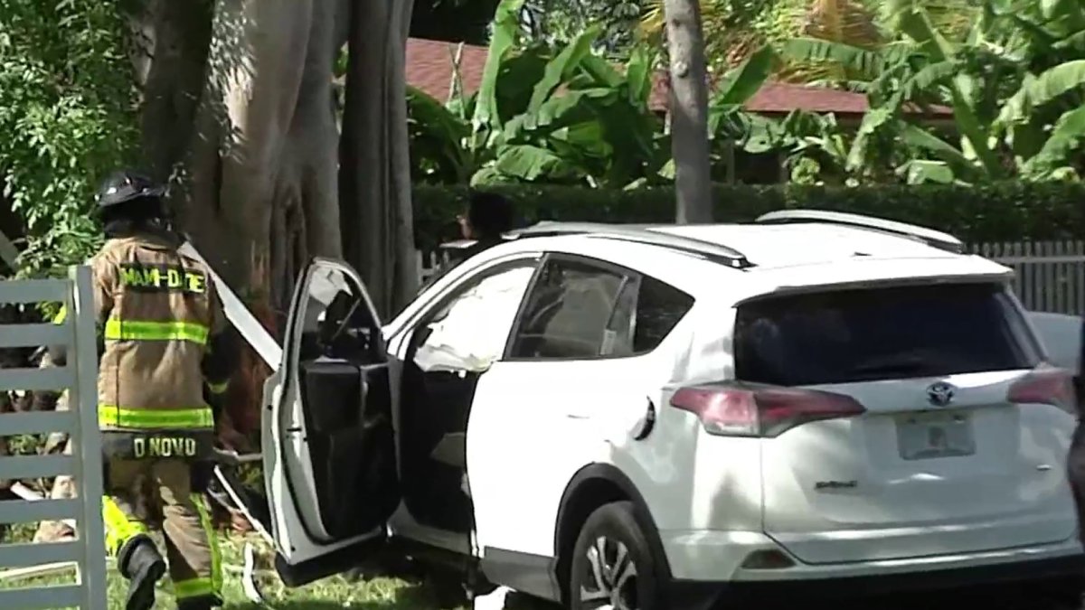 Video captures aftermath of SUV crashing into Northwest Miami-Dade fence – NBC 6 South Florida