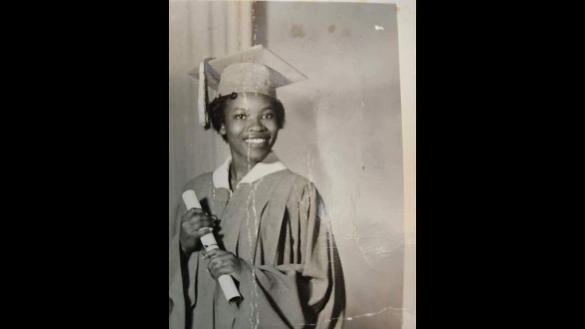 Bea L. Hines graduated from Booker T. Washington Junior/Senior High School on June 9, 1956.