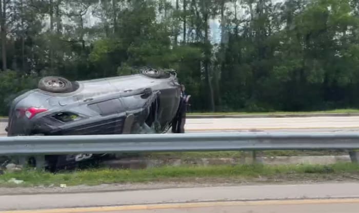 JSO patrol car overturns on Hart Expressway at University Blvd., all southbound lanes closed