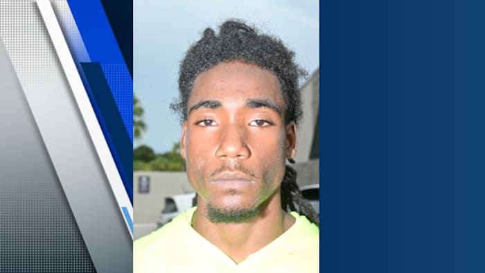 18-year-old arrested for child’s fatal shooting at Orlando apartment complex