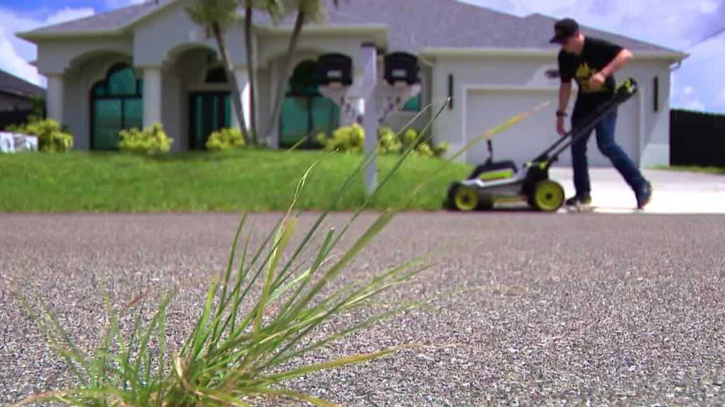 Florida teen drives kindness forward in lawn mowing challenge