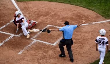 Florida routs Puerto Rico 21-0 -