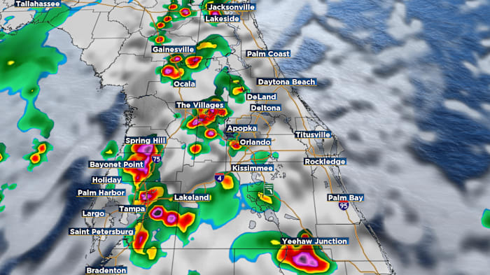 TIMELINE: Strongest storms favor areas west of Orlando area Saturday