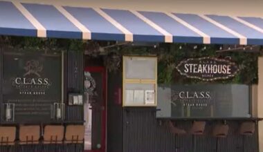 Florida steakhouse offers nude dining experience