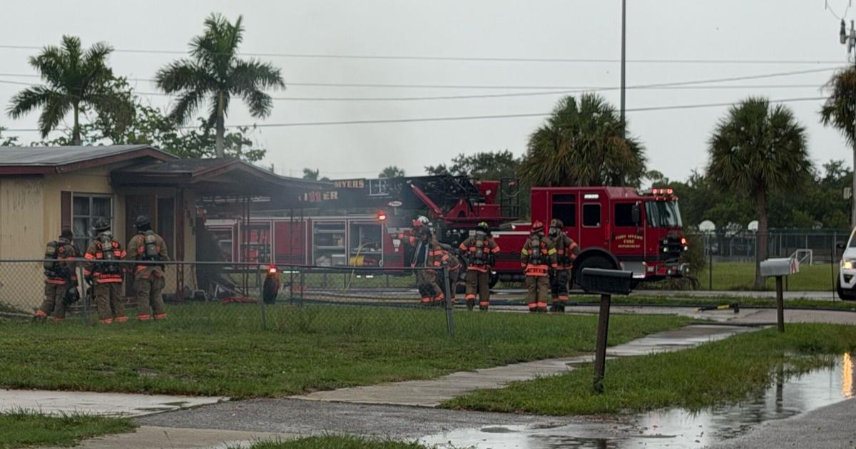 Structure fire on Meadow Avenue forces evacuations in Fort Myers | Lee County