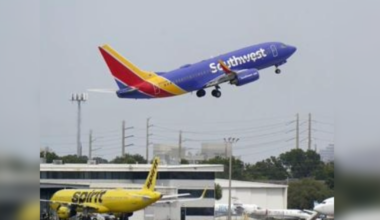 Fort Myers Southwest Airlines flight loses tire pressure landing in Chicago | Lee County