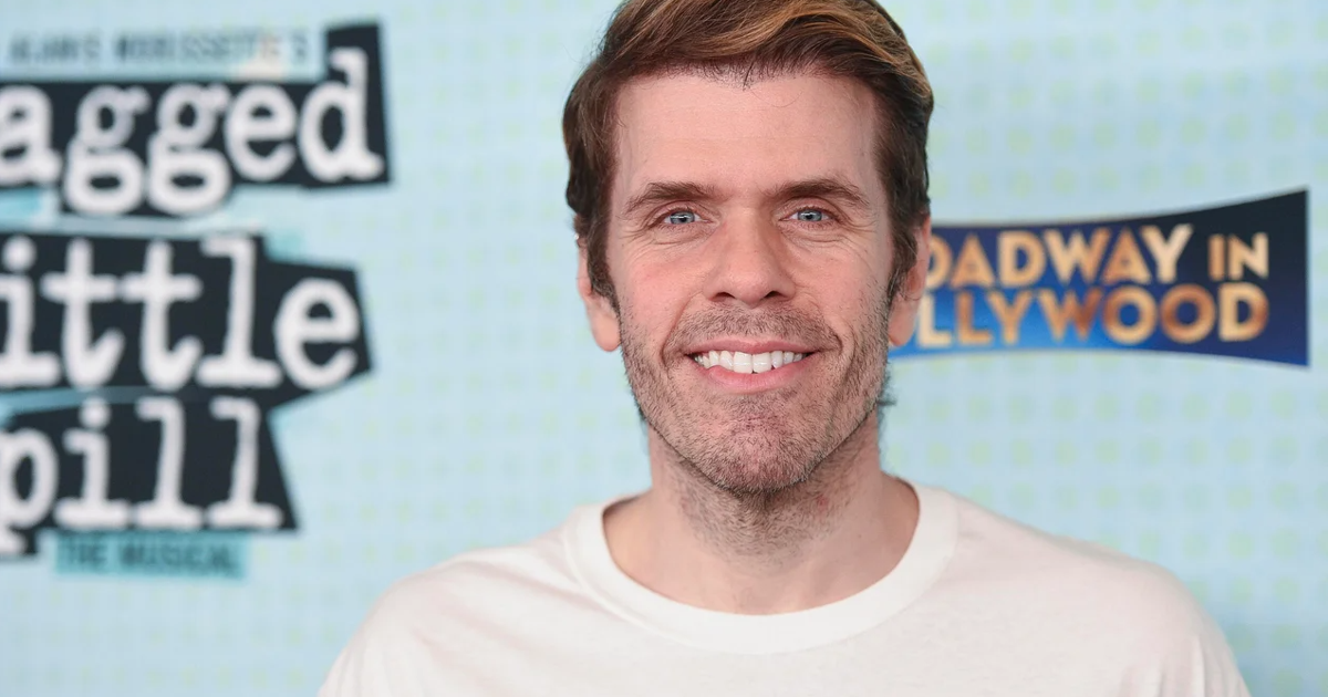 Perez Hilton taken to hospital after livestreaming acts of self-harm, officials say |