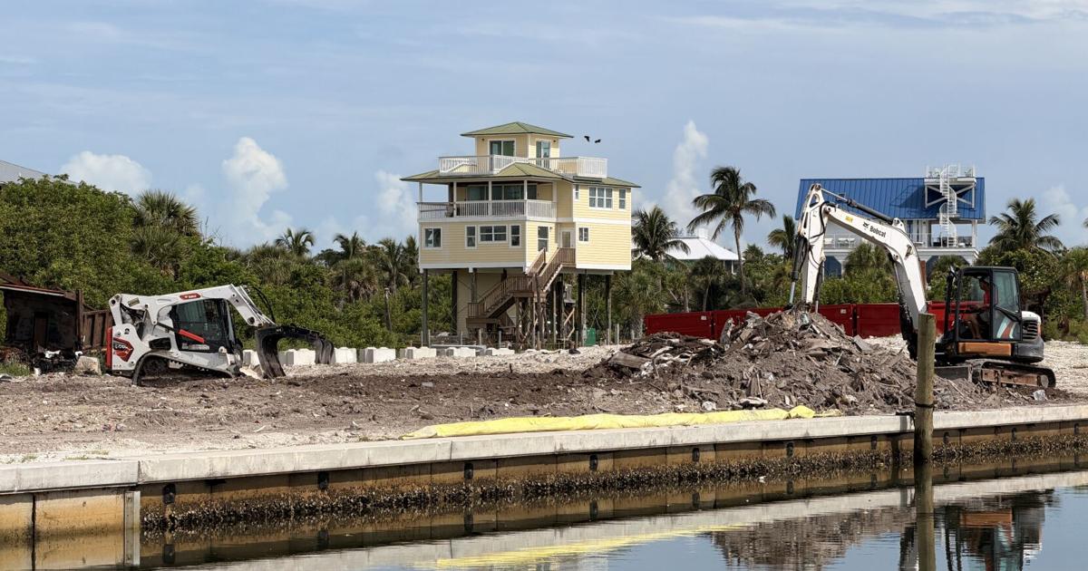 More than 400 tons of debris removed from North Captiva property, but neighbors say questions remain | Lee County