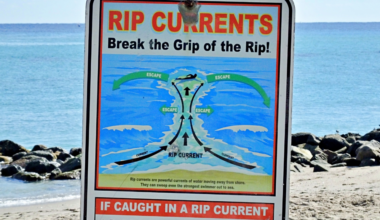Rip current warning and wet Thursday on Key Biscayne | Key Biscayne