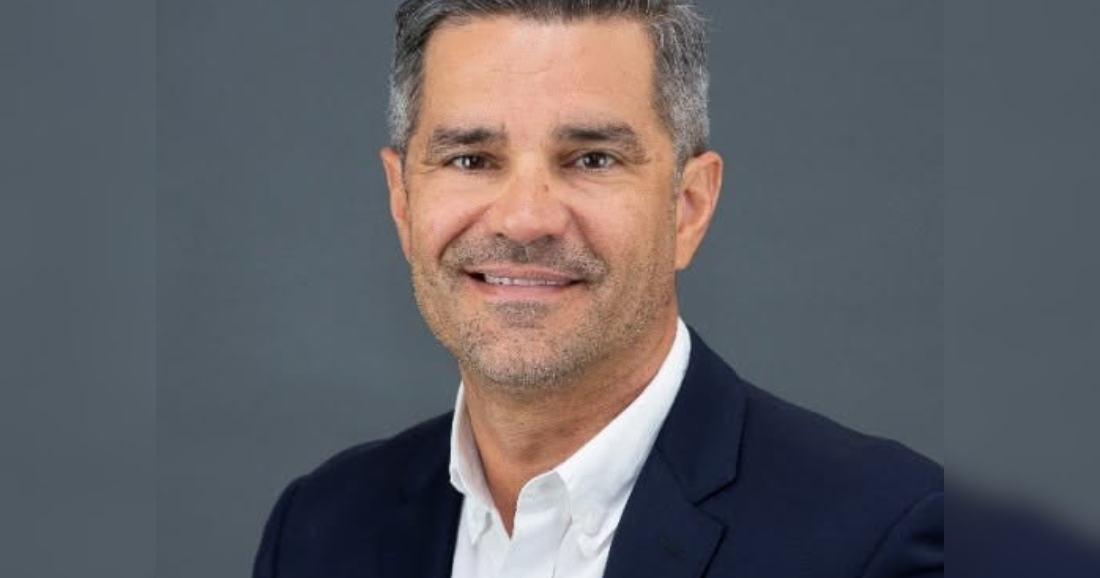 Sardiñas seeks re-election, prioritizing education and resiliency | Key Biscayne