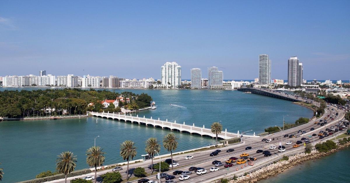 Miami gas prices near $4 ahead of Labor Day travel | Miami