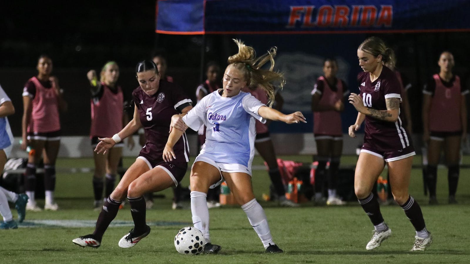 No. 20 Florida remains perfect at home with rout of Jacksonville