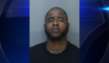 Miami Gardens police officer suspended, bonds out after facing domestic violence charges - WSVN 7News | Miami News, Weather, Sports