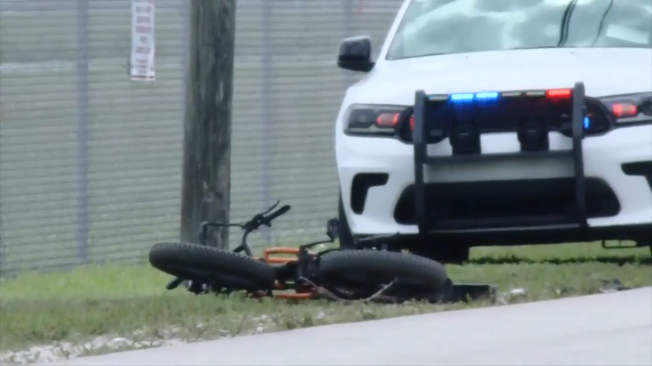 Pedestrian airlifted to hospital in unknown condition after crash in Miami Gardens - WSVN 7News | Miami News, Weather, Sports