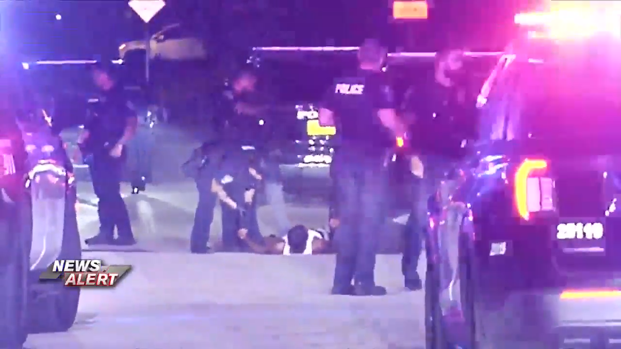 Hollywood Police, Fire Rescue respond to active scene on Hollywood street involving person in unknown condition - WSVN 7News | Miami News, Weather, Sports