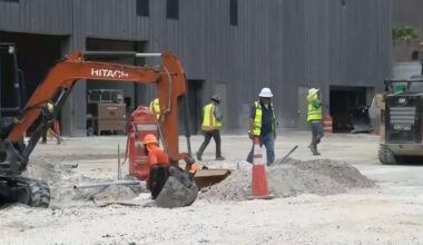 Locals in Fort Lauderdale share their concerns as record-breaking heat wave continues across South Florida - WSVN 7News | Miami News, Weather, Sports