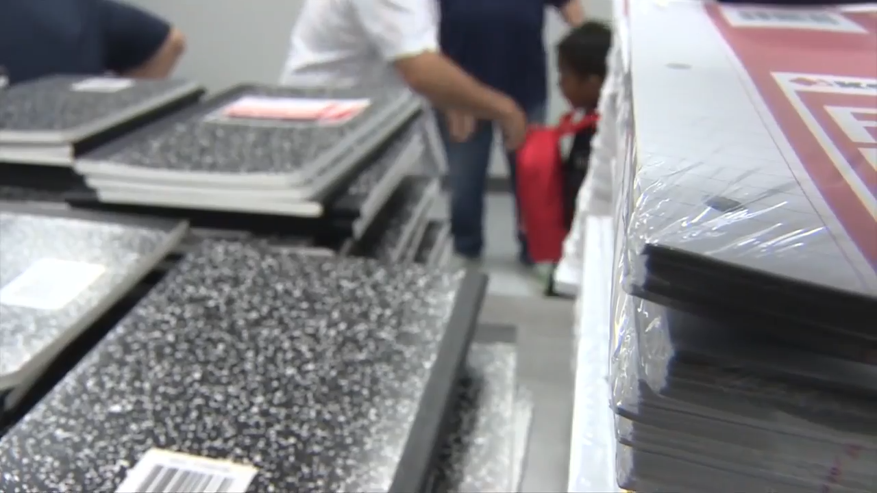 Riverside Elementary students get school supplies from Kiwanis of Little Havana, Miami Marlins Foundation - WSVN 7News | Miami News, Weather, Sports